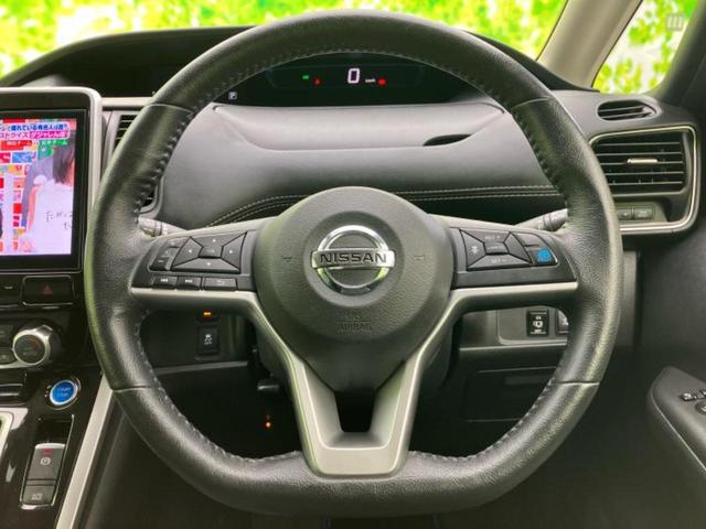 セレナ ｅパワーハイウェイスターＶ　保証書／社外　１１インチ　ＳＤナビ／フリップダウンモニター　社外　１２．８インチ／インテリジェントルームミラー／エマージェンシーブレーキ／両側電動スライドドア／車線逸脱防止支援システム　後席モニター（16枚目）