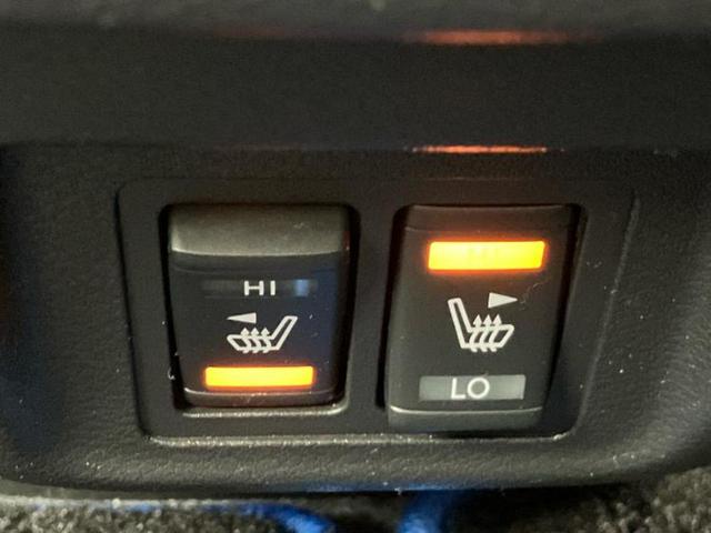 セレナ ｅパワーハイウェイスターＶ　保証書／社外　１１インチ　ＳＤナビ／フリップダウンモニター　社外　１２．８インチ／インテリジェントルームミラー／エマージェンシーブレーキ／両側電動スライドドア／車線逸脱防止支援システム　後席モニター（41枚目）