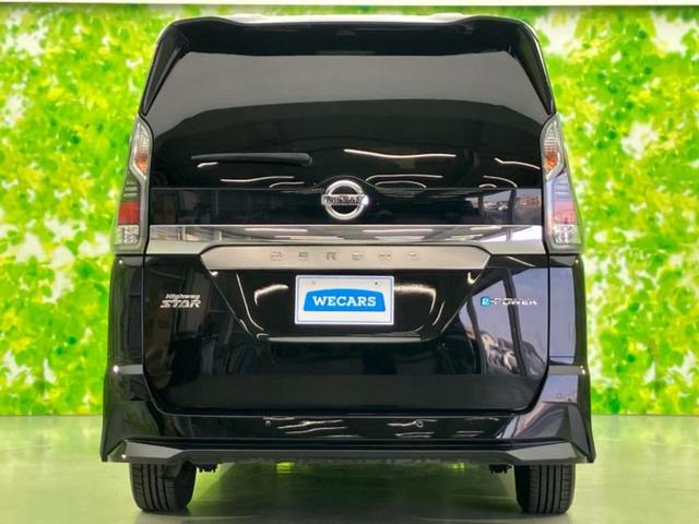 セレナ ｅパワーハイウェイスターＶ　保証書／社外　１１インチ　ＳＤナビ／フリップダウンモニター　社外　１２．８インチ／インテリジェントルームミラー／エマージェンシーブレーキ／両側電動スライドドア／車線逸脱防止支援システム　後席モニター（57枚目）