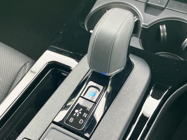 プリウス Ｚ　モデリスタエアロ／保証書／ディスプレイオーディオ＋ナビ１２．３インチ／デジタルインナーミラー／トヨタセーフティセンス／エアーシート　前席／パノラミックビューモニター／車線逸脱防止支援システム　革シート（18枚目）