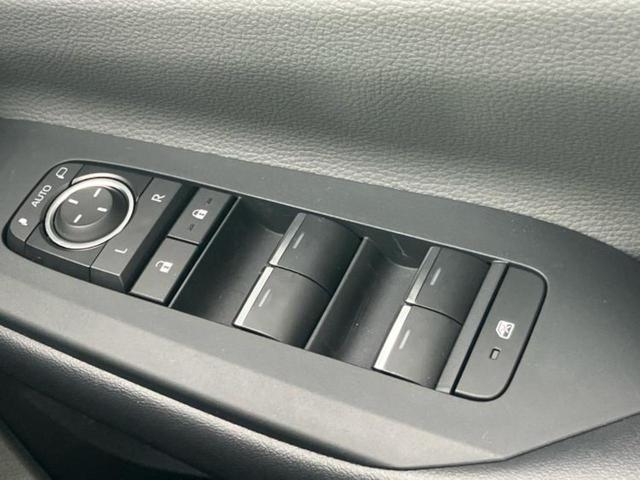 プリウス Ｚ　モデリスタエアロ／保証書／ディスプレイオーディオ＋ナビ１２．３インチ／デジタルインナーミラー／トヨタセーフティセンス／エアーシート　前席／パノラミックビューモニター／車線逸脱防止支援システム　革シート（29枚目）