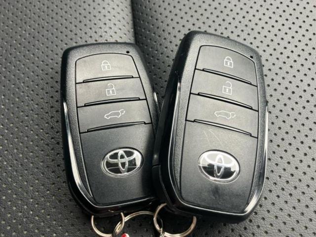 プリウス Ｚ　モデリスタエアロ／保証書／ディスプレイオーディオ＋ナビ１２．３インチ／デジタルインナーミラー／トヨタセーフティセンス／エアーシート　前席／パノラミックビューモニター／車線逸脱防止支援システム　革シート（32枚目）