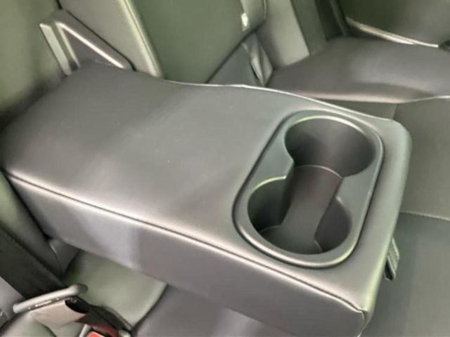 プリウス Ｚ　モデリスタエアロ／保証書／ディスプレイオーディオ＋ナビ１２．３インチ／デジタルインナーミラー／トヨタセーフティセンス／エアーシート　前席／パノラミックビューモニター／車線逸脱防止支援システム　革シート（43枚目）