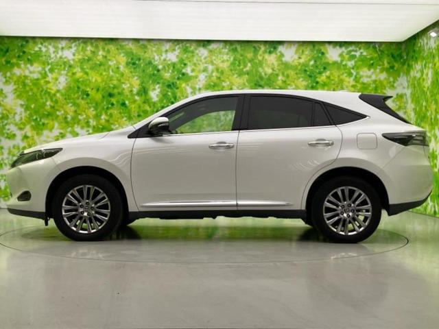 ハリアー ４ＷＤプレミアムアドバンスドパッケージ　新品タイヤ／サンルーフ／ＪＢＬ／保証書／純正　８インチ　ＳＤナビ／衝突安全装置／パノラミックビューモニター／車線逸脱防止支援システム／シート　ハーフレザー／電動バックドア／ヘッドランプ　ＬＥＤ　４ＷＤ（2枚目）