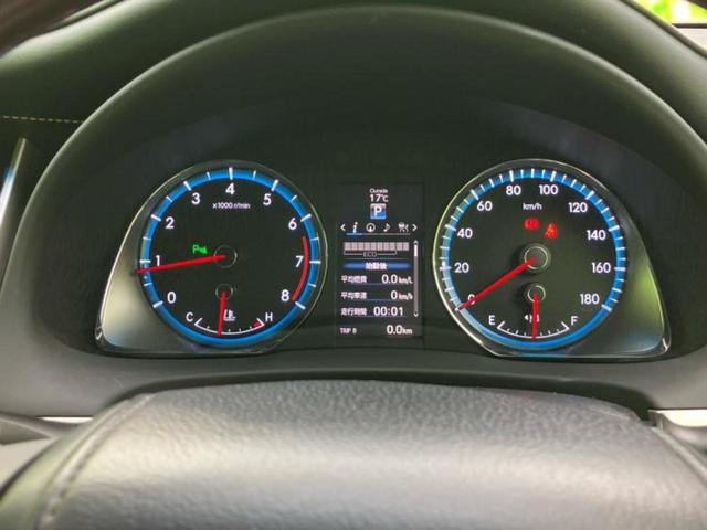 ハリアー ４ＷＤプレミアムアドバンスドパッケージ　新品タイヤ／サンルーフ／ＪＢＬ／保証書／純正　８インチ　ＳＤナビ／衝突安全装置／パノラミックビューモニター／車線逸脱防止支援システム／シート　ハーフレザー／電動バックドア／ヘッドランプ　ＬＥＤ　４ＷＤ（15枚目）