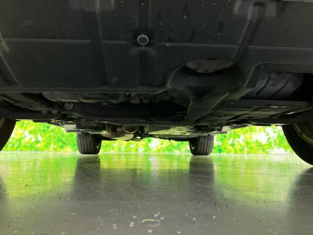 ハリアー ４ＷＤプレミアムアドバンスドパッケージ　新品タイヤ／サンルーフ／ＪＢＬ／保証書／純正　８インチ　ＳＤナビ／衝突安全装置／パノラミックビューモニター／車線逸脱防止支援システム／シート　ハーフレザー／電動バックドア／ヘッドランプ　ＬＥＤ　４ＷＤ（53枚目）