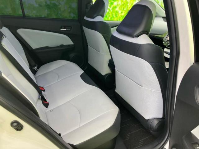 プリウス Ａツーリングセレクション　新品タイヤ／純正エアロ／保証書／純正　９インチ　ＳＤナビ／トヨタセーフティセンス／シートヒーター　前席／車線逸脱防止支援システム／シート　合皮／パーキングアシスト　自動操舵　リフトアップ　フルエアロ（5枚目）