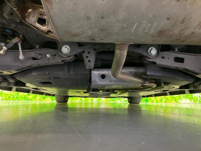 プリウス Ａツーリングセレクション　新品タイヤ／純正エアロ／保証書／純正　９インチ　ＳＤナビ／トヨタセーフティセンス／シートヒーター　前席／車線逸脱防止支援システム／シート　合皮／パーキングアシスト　自動操舵　リフトアップ　フルエアロ（54枚目）