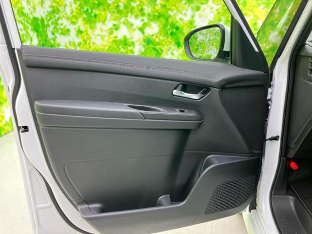 セレナ ｅパワーハイウェイスターＶ　保証書／純正　９インチ　メモリーナビ／フリップダウンモニター　純正　１１インチ／インテリジェントルームミラー／エマージェンシーブレーキ／ハンズフリー両側電動スライドドア／アラウンドビューモニター（22枚目）