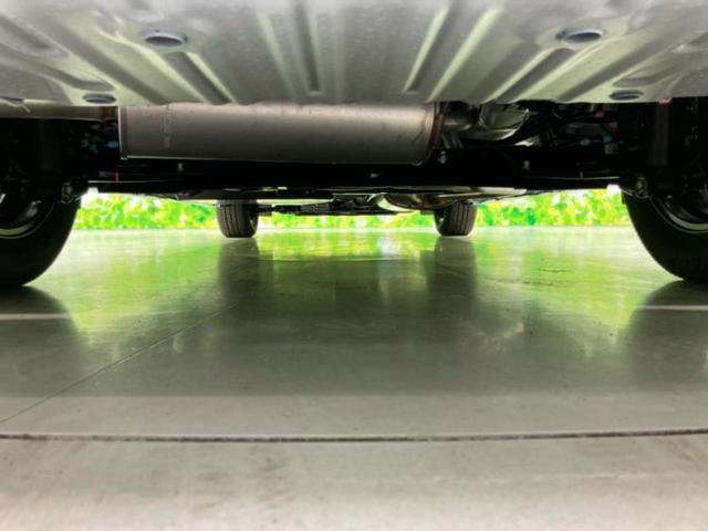 セレナ ｅパワーハイウェイスターＶ　保証書／純正　９インチ　メモリーナビ／フリップダウンモニター　純正　１１インチ／インテリジェントルームミラー／エマージェンシーブレーキ／ハンズフリー両側電動スライドドア／アラウンドビューモニター（42枚目）