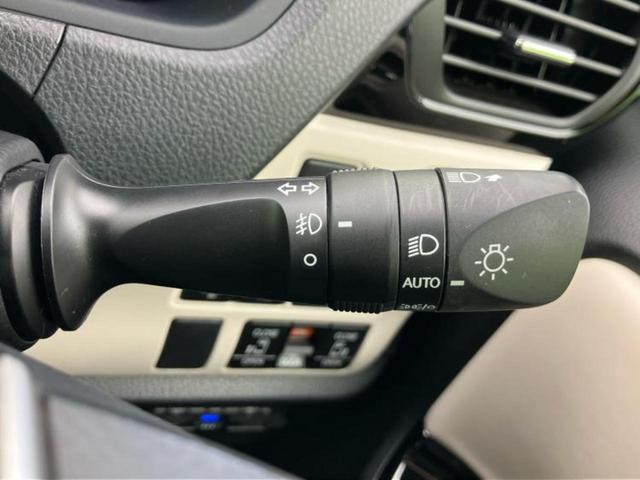 ノア ハイブリッドＳｉダブルバイビー３　新品タイヤ／保証書／純正　９インチ　ＳＤナビ／衝突安全装置／両側電動スライドドア／シートヒーター　前席／車線逸脱防止支援システム／ヘッドランプ　ＬＥＤ／ＵＳＢジャック／Ｂｌｕｅｔｏｏｔｈ接続　禁煙車（16枚目）