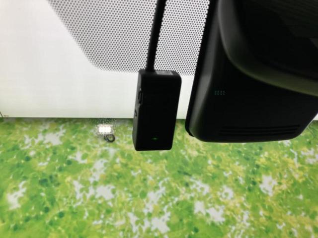 ヤリス ハイブリッドＺ　新品タイヤ／保証書／ディスプレイオーディオ／トヨタセーフティセンス／シートヒーター　前席／車線逸脱防止支援システム／ドライブレコーダー　純正／ヘッドランプ　ＬＥＤ／ＵＳＢジャック　衝突被害軽減システム（45枚目）