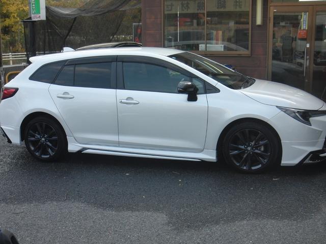 カローラツーリング ハイブリッド ダブルバイビー モデリスタエアロ禁煙車 純正9インチディスプレイオーディオ DVD CD ステアリングヒーター シートヒーター レーダークルーズコントロール BSM トヨタセーフティセンス LEDライト(4枚目)