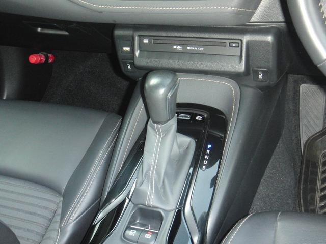 カローラツーリング ハイブリッド ダブルバイビー モデリスタエアロ禁煙車 純正9インチディスプレイオーディオ DVD CD ステアリングヒーター シートヒーター レーダークルーズコントロール BSM トヨタセーフティセンス LEDライト(11枚目)