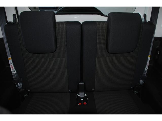 XL CDオーディオ オートライト フォグ オートエアコン 電格ミラー スズキセーフティサポート レーンキープ フロアマット バイザー プッシュスタート スマートキー 4WD(25枚目)