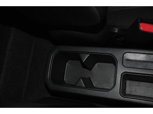 XL CDオーディオ オートライト フォグ オートエアコン 電格ミラー スズキセーフティサポート レーンキープ フロアマット バイザー プッシュスタート スマートキー 4WD(46枚目)