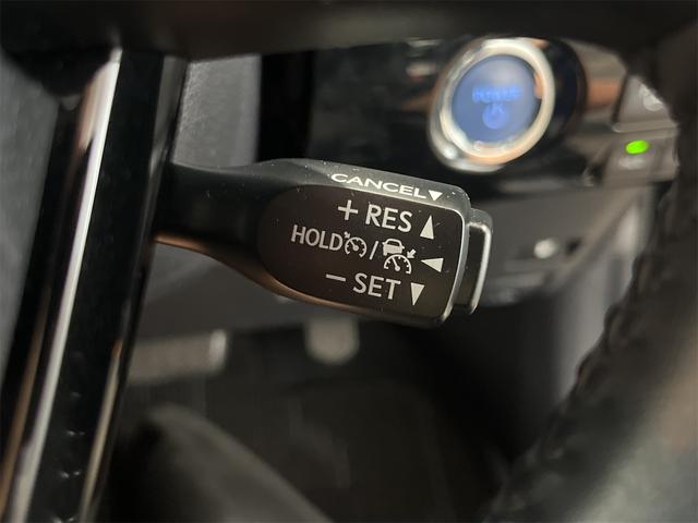 プリウス Ｓセーフティプラス　１年保証付・禁煙車・純正ナビ・ＴＶ・ＣＤ・ＤＶＤ・Ｂｌｕｅｔｏｏｔｈ・バックモニター・トヨタセーフティ・パーキングアシスト・クルーズコントロール・ヘッドアップディスプレイ・クリアランスソナー・ドラレコ（15枚目）