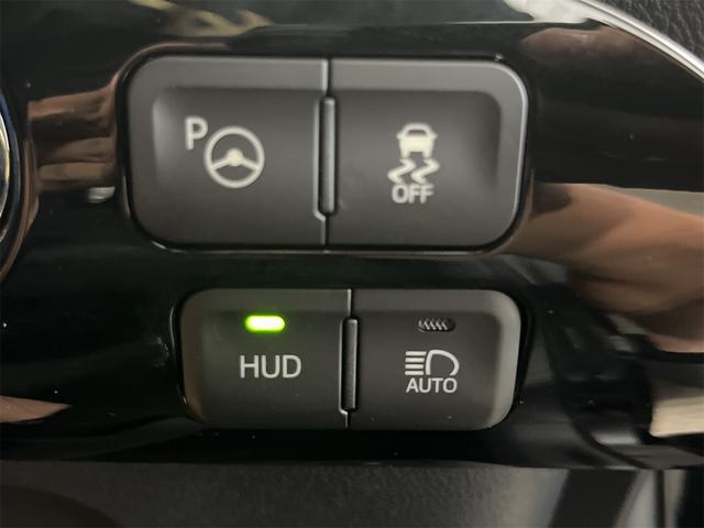 プリウス Ｓセーフティプラス　１年保証付・禁煙車・純正ナビ・ＴＶ・ＣＤ・ＤＶＤ・Ｂｌｕｅｔｏｏｔｈ・バックモニター・トヨタセーフティ・パーキングアシスト・クルーズコントロール・ヘッドアップディスプレイ・クリアランスソナー・ドラレコ（17枚目）
