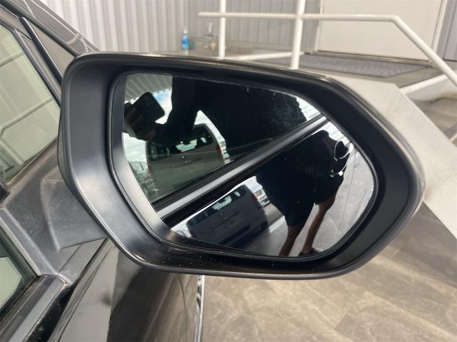 プリウス Ｓセーフティプラス　１年保証付・禁煙車・純正ナビ・ＴＶ・ＣＤ・ＤＶＤ・Ｂｌｕｅｔｏｏｔｈ・バックモニター・トヨタセーフティ・パーキングアシスト・クルーズコントロール・ヘッドアップディスプレイ・クリアランスソナー・ドラレコ（31枚目）