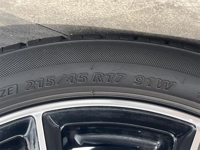 プリウス Ｓセーフティプラス　１年保証付・禁煙車・純正ナビ・ＴＶ・ＣＤ・ＤＶＤ・Ｂｌｕｅｔｏｏｔｈ・バックモニター・トヨタセーフティ・パーキングアシスト・クルーズコントロール・ヘッドアップディスプレイ・クリアランスソナー・ドラレコ（58枚目）