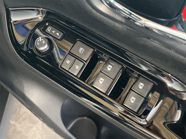ヴォクシー ハイブリッドＺＳ　煌　１年保証付・禁煙車・純正ナビ・ＴＶ・ＣＤ・ＤＶＤ・Ｂｌｕｅｔｏｏｔｈ・バックモニター・トヨタセーフティ・クルーズコントロール・両側パワースライド・シートヒーター・ＬＥＤオートライト・ドラレコ・ＥＴＣ（39枚目）