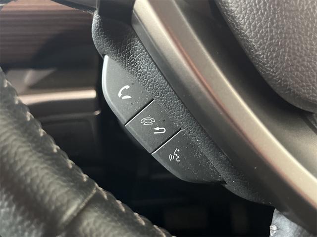 フリードハイブリッド ハイブリッド・クロスター　１年保証付・禁煙車・１オーナー・ナビ・ＴＶ・ＣＤ・ＤＶＤ・Ｂｌｕｅｔｏｏｔｈ・バックモニター・ホンダセンシングクルーズコントロール・リアセンサー・両側パワースライド・シートヒーター・ドラレコ・ＥＴＣ（13枚目）