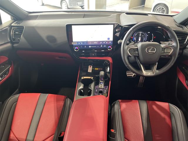 ＮＸ ＮＸ３５０ｈ　Ｆスポーツ　１年保証付・禁煙車・１オーナー・パノラマルーフ・デジタルインナーミラー・前後ドラレコ・ルーフレール・おくだけ充電・ナビ・ＴＶ・パノラミックビューモニター・レクサスセーフティ・赤黒レザーシート・ＥＴＣ（8枚目）