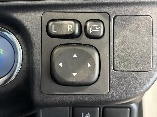 アクア Ｓスタイルブラック　１年保証付・禁煙車・モデリスタ・ナビ・ＴＶ・ＤＶＤ・Ｂｌｕｅｔｏｏｔｈ・バックモニター・トヨタセーフティ・ステアリングリモコン・クリアランスソナー・ＬＥＤオートライト・フォグ・オートハイビーム・ＥＴＣ（16枚目）