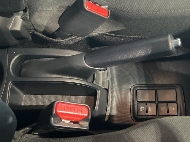 アクア Ｓスタイルブラック　１年保証付・禁煙車・モデリスタ・ナビ・ＴＶ・ＤＶＤ・Ｂｌｕｅｔｏｏｔｈ・バックモニター・トヨタセーフティ・ステアリングリモコン・クリアランスソナー・ＬＥＤオートライト・フォグ・オートハイビーム・ＥＴＣ（26枚目）