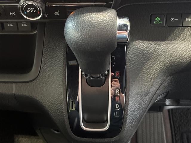 Ｎ－ＢＯＸカスタム Ｇ・Ｌホンダセンシング　１年保証付・禁煙車・両側パワースライド・ナビ・ＴＶ・ＣＤ・ＤＶＤ・Ｂｌｕｅｔｏｏｔｈ・バックモニター・ホンダセンシング・アイドリングストップ・クルーズコントロール・シートヒーター・前後ドラレコ・ＥＴＣ（24枚目）