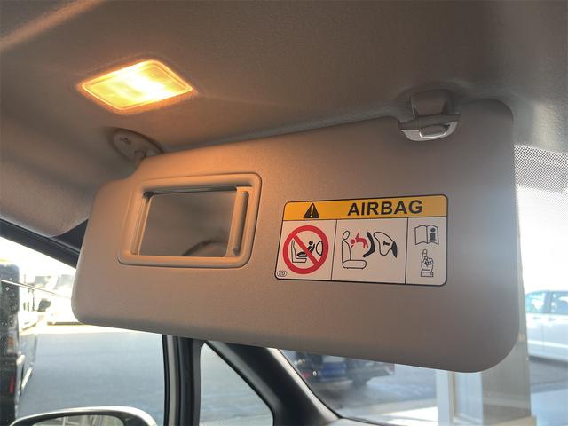 フリップダウンモニター、後席モニター、マークレビンソン、ＪＢＬサウンド、ＢＯＳＥサウンド、おくだけ充電、寒冷地仕様、アダプティブクルーズコントロール、ブラインドスポットモニター、クリアランスソナー　→