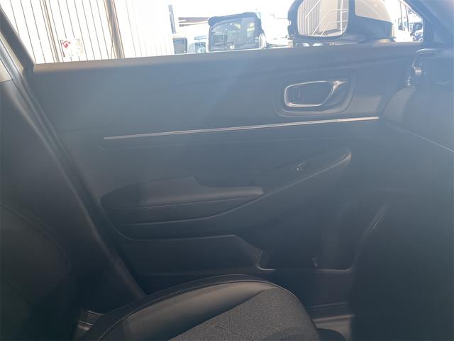 ヴェゼル e:HEV Z 1年保証付・禁煙車・登録済未使用車・ユーザー様買取車・後退出庫サポート・ワイヤレス充電・ナビ・TV・Bluetooth・バックモニター・ホンダセンシング・クルーズコントロール・シートヒーター・ETC(42枚目)