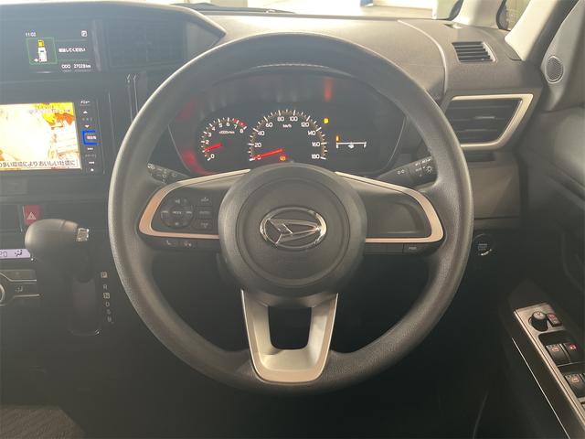 ステアリングリモコン・コーナーセンサー・両側パワースライドドア・ＬＥＤオートライト・オートエアコン・ウィンカードアミラー・電動格納ドアミラー・プッシュスタート・スマートキー・ビルトインＥＴＣ　　　　→