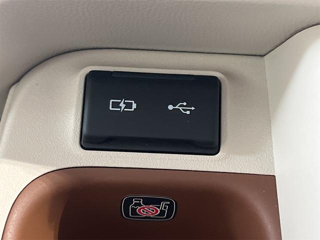 シエンタ ハイブリッドＺ　１年保証付・禁煙車・トヨタチームメイト・純正１５インチＡＷ・パノラミックビューモニター・前後ドラレコ・ビルトインＥＴＣ２．０・天井サーキュレーター・純正１０型ナビ・Ｂｌｕｅｔｏｏｔｈ・トヨタセーフティ（23枚目）