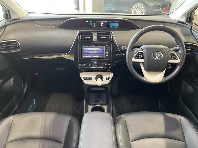 プリウス Ｓツーリングセレクション　１年保証付・禁煙車・モデリスタ・バックモニター・トヨタセーフティ・ステアリングリモコン・フォグ・ナビ・ＴＶ・ＤＶＤ・Ｂｌｕｅｔｏｏｔｈ・クルーズコントロール・シートヒーター・黒レザーシート・ドラレコ（8枚目）