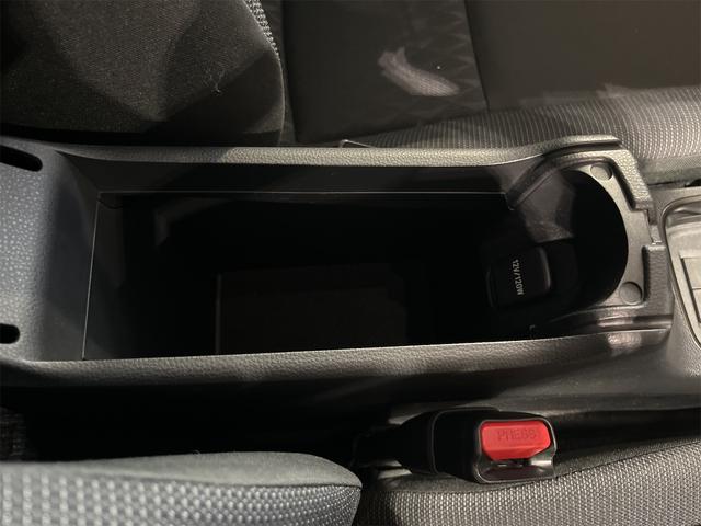 アクア Ｚ　１年保証付・禁煙車・１オーナー・トヨタチームメイト・パノラミックビューモニター・ブラインドスポットモニター・ヘッドアップディスプレイ・純正ナビ・ＴＶ・Ｂｌｕｅｔｏｏｔｈ・トヨタセーフティ・前後ドラレコ（24枚目）