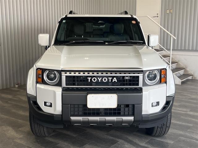 ランドクルーザー２５０ ＶＸ　１年保証付・禁煙車・１オーナー・トヨタチームメイト・丸目ＬＥＤオートライト・ムーンルーフ・ナビ・Ｂｌｕｅｔｏｏｔｈ・パノラミックビューモニター・トヨタセーフティ・クルーズコントロール・黒レザーシート（25枚目）