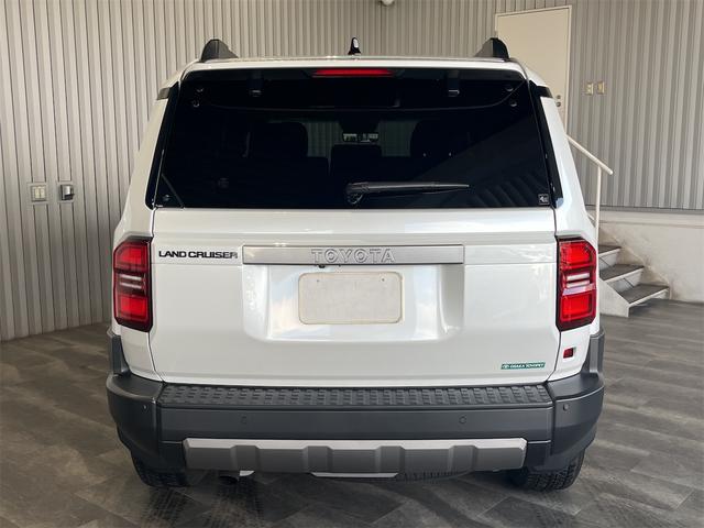 ランドクルーザー２５０ ＶＸ　１年保証付・禁煙車・１オーナー・トヨタチームメイト・丸目ＬＥＤオートライト・ムーンルーフ・ナビ・Ｂｌｕｅｔｏｏｔｈ・パノラミックビューモニター・トヨタセーフティ・クルーズコントロール・黒レザーシート（28枚目）