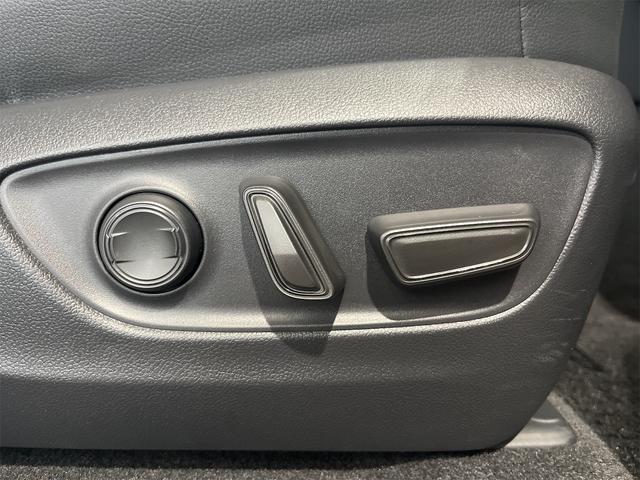 ランドクルーザー２５０ ＶＸ　１年保証付・禁煙車・１オーナー・トヨタチームメイト・丸目ＬＥＤオートライト・ムーンルーフ・ナビ・Ｂｌｕｅｔｏｏｔｈ・パノラミックビューモニター・トヨタセーフティ・クルーズコントロール・黒レザーシート（41枚目）