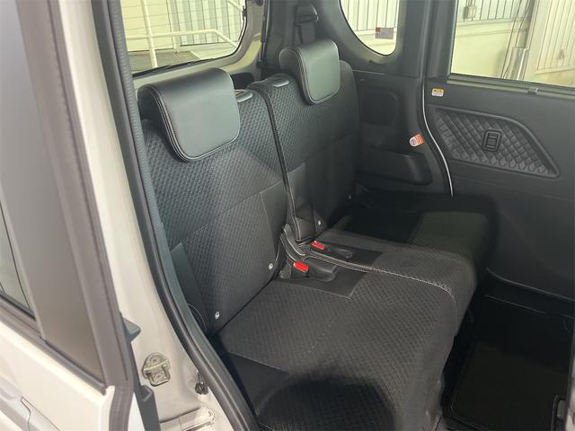 デジタルインナーミラー、ヘッドアップディスプレイ、ステアリングリモコン、電子ブレーキホールド、両側パワースライドドア、ハンズフリー、パワーバックドア、パワーシート、シートエアコン、シートヒーター　　→