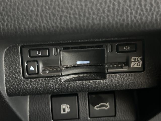 クラウンクロスオーバー RSアドバンスド 1年保証付・禁煙車・モデリスタ・ムーンルーフ・パノラミックビューモニター・トヨタチームメイト・デジタルインナーミラー・電動リアサンシェード・前後ドラレコ・ナビ・TV・シートエアコン・黒茶レザーシート(16枚目)