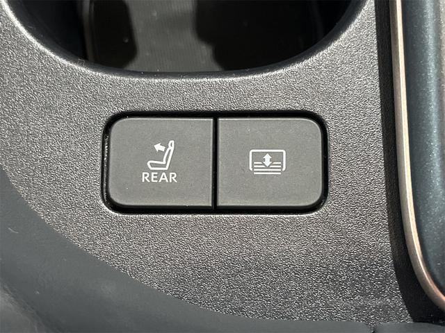 クラウンクロスオーバー RSアドバンスド 1年保証付・禁煙車・モデリスタ・ムーンルーフ・パノラミックビューモニター・トヨタチームメイト・デジタルインナーミラー・電動リアサンシェード・前後ドラレコ・ナビ・TV・シートエアコン・黒茶レザーシート(25枚目)