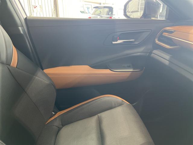 クラウンクロスオーバー RSアドバンスド 1年保証付・禁煙車・モデリスタ・ムーンルーフ・パノラミックビューモニター・トヨタチームメイト・デジタルインナーミラー・電動リアサンシェード・前後ドラレコ・ナビ・TV・シートエアコン・黒茶レザーシート(44枚目)