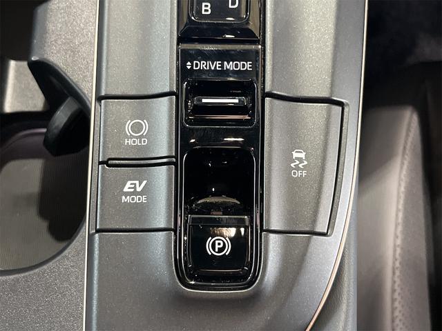 クラウンクロスオーバー Gアドバンスド・レザーパッケージ 1年保証付・禁煙車・デジタルインナーミラー・ナビ・TV・Bluetooth・パノラミックビューモニター・トヨタセーフティ・クルーズコントロール・ブラインドスポットモニター・パワーバックドア・ドラレコ(25枚目)