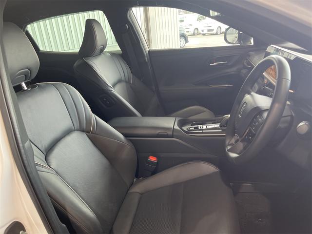 クラウンクロスオーバー Gアドバンスド・レザーパッケージ 1年保証付・禁煙車・デジタルインナーミラー・ナビ・TV・Bluetooth・パノラミックビューモニター・トヨタセーフティ・クルーズコントロール・ブラインドスポットモニター・パワーバックドア・ドラレコ(41枚目)