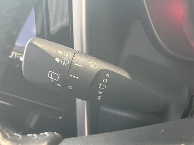 トール カスタムＧ　ターボ　ＳＡＩＩＩ　１年保証付・禁煙車・ユーザー様買取車・パノラマモニター・シートヒーター・ナビ・ＴＶ・ＣＤ・ＤＶＤ・Ｂｌｕｅｔｏｏｔｈ・スマートアシスト・クルーズコントロール・両側パワースライドドア・ドラレコ・ＥＴＣ（13枚目）