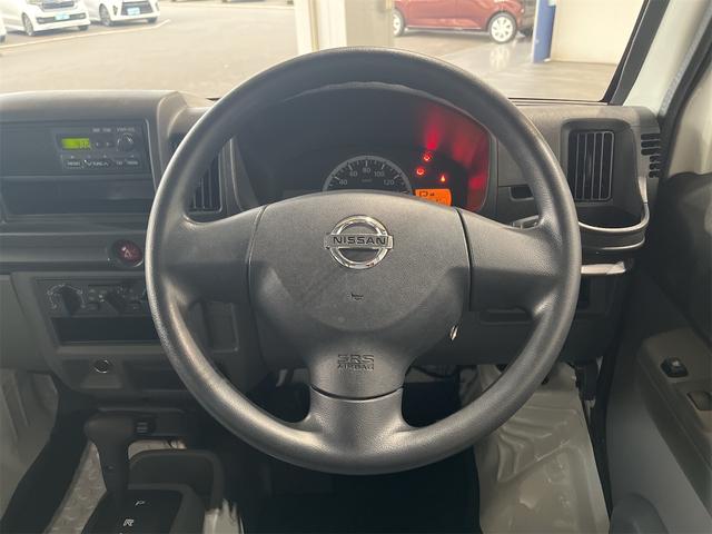 NV100クリッパーバン DX GLパッケージ 1年保証付・禁煙車・ハイルーフ・ラジオデッキ・AM/FM・パワーウィンドウ・パワーステアリング・両側スライドドア・エアコン・ドリンクホルダー・キーレスエントリー・ドラレコ・ラバーマット・サイドバイザー(9枚目)