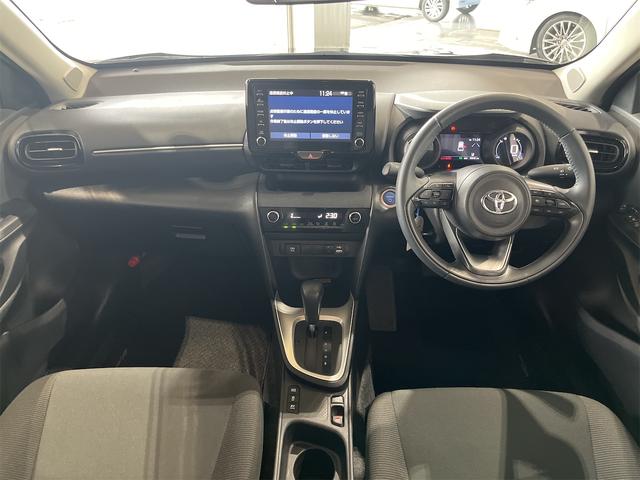 ヤリスクロス ハイブリッドＧ　１年保証付・禁煙車・ＬＥＤオートライト・ナビ・ＴＶ・Ｂｌｕｅｔｏｏｔｈ・ＡｐｐｌｅＣａｒＰｌａｙ・ＵＳＢ・バックモニター・トヨタセーフティ・クルーズコントロール・クリアランスソナー・純正１６インチＡＷ（8枚目）