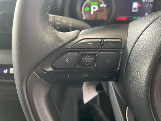 ヤリスクロス ハイブリッドＧ　１年保証付・禁煙車・ＬＥＤオートライト・ナビ・ＴＶ・Ｂｌｕｅｔｏｏｔｈ・ＡｐｐｌｅＣａｒＰｌａｙ・ＵＳＢ・バックモニター・トヨタセーフティ・クルーズコントロール・クリアランスソナー・純正１６インチＡＷ（11枚目）