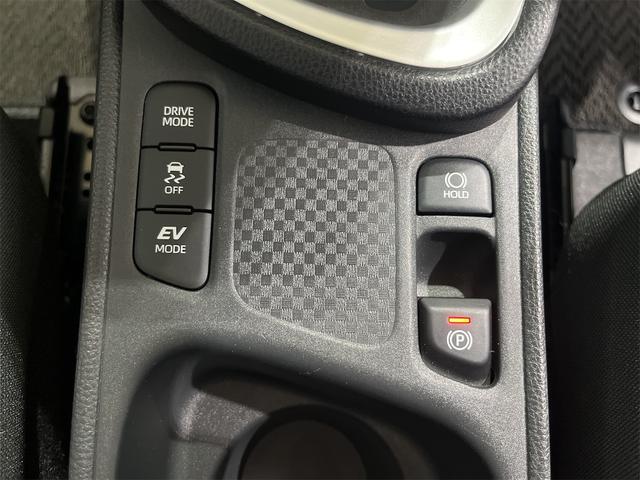 ヤリスクロス ハイブリッドＧ　１年保証付・禁煙車・ＬＥＤオートライト・ナビ・ＴＶ・Ｂｌｕｅｔｏｏｔｈ・ＡｐｐｌｅＣａｒＰｌａｙ・ＵＳＢ・バックモニター・トヨタセーフティ・クルーズコントロール・クリアランスソナー・純正１６インチＡＷ（23枚目）